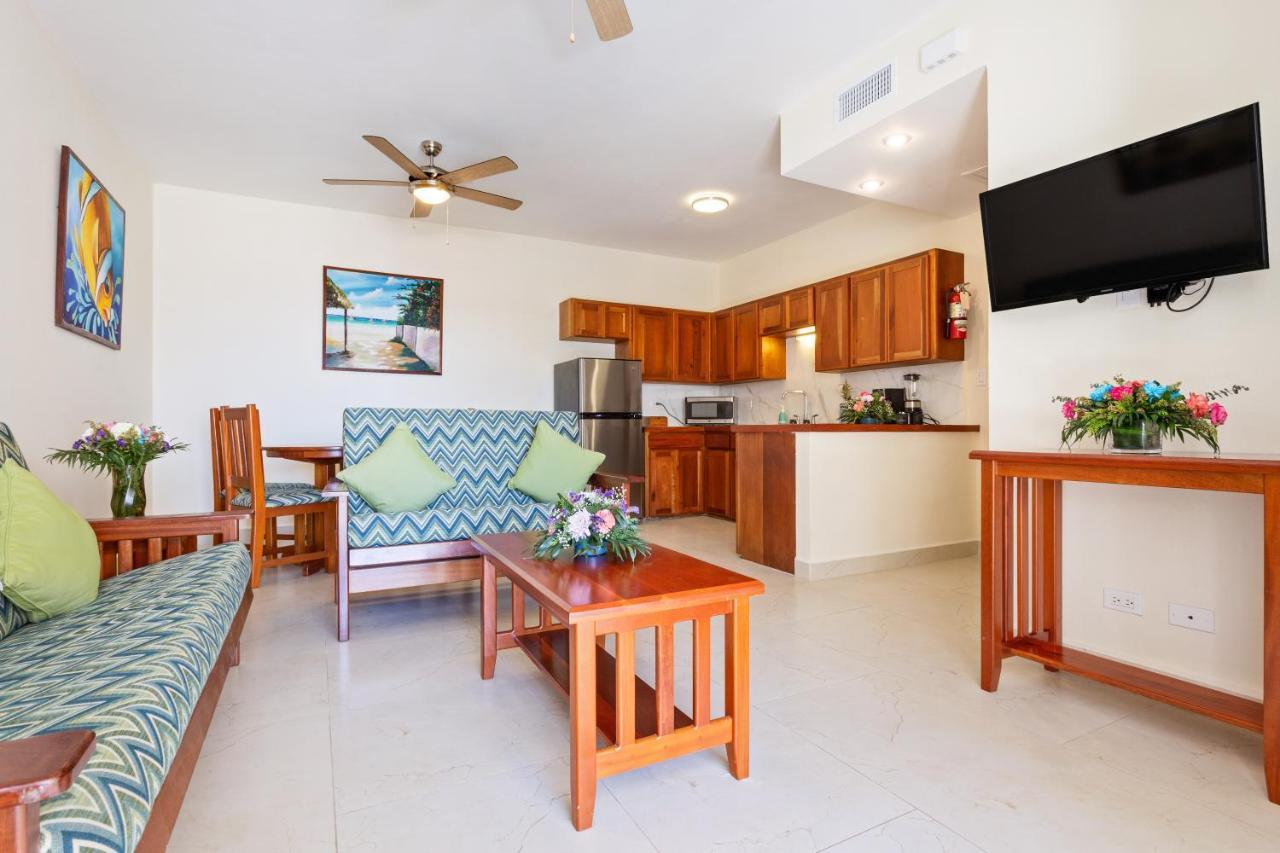 Sunbreeze Suites ซานเปโดร ภายนอก รูปภาพ