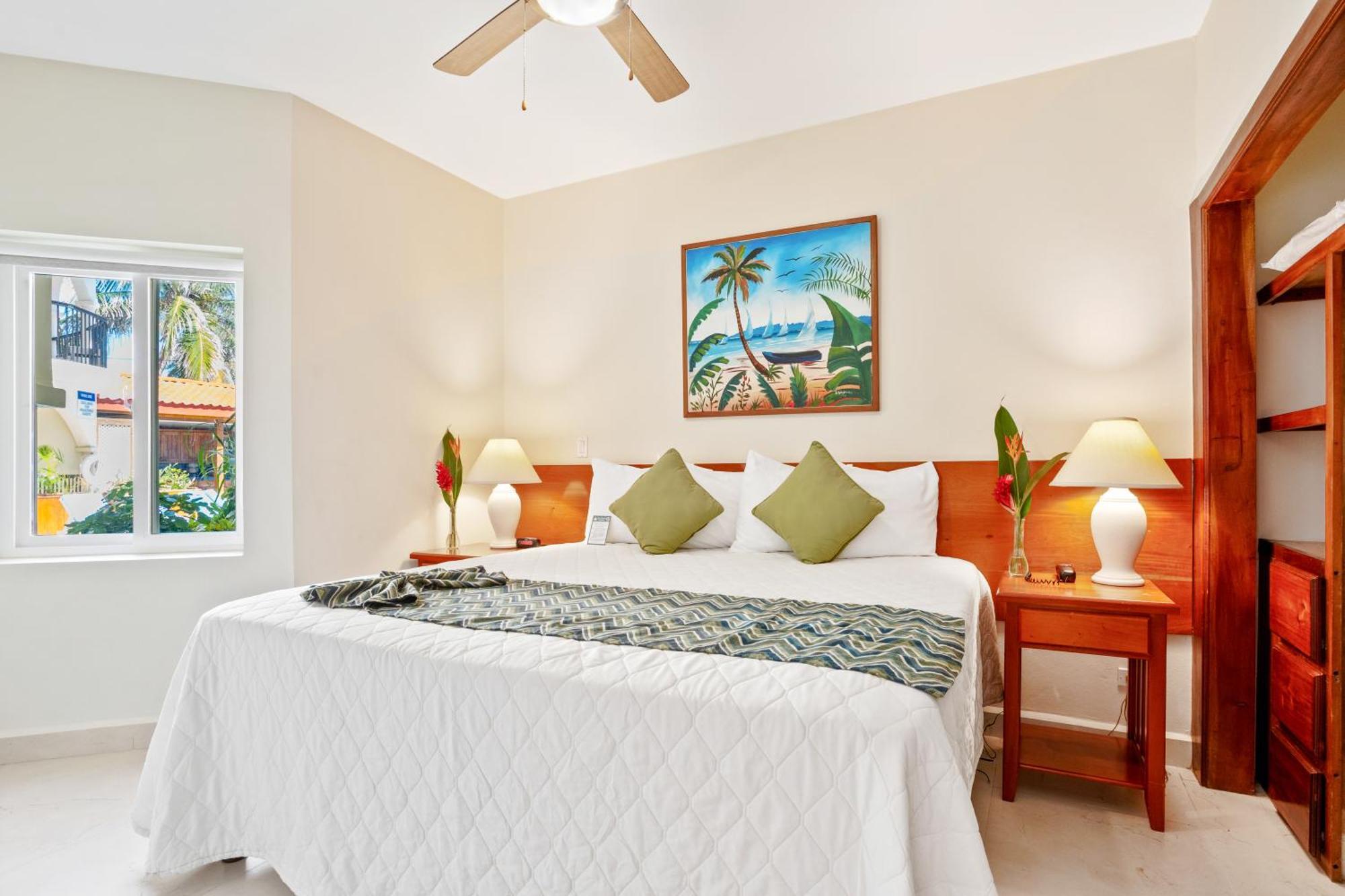 Sunbreeze Suites ซานเปโดร ภายนอก รูปภาพ