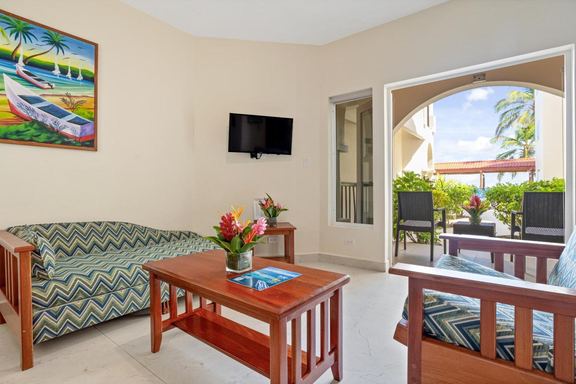Sunbreeze Suites ซานเปโดร ภายนอก รูปภาพ