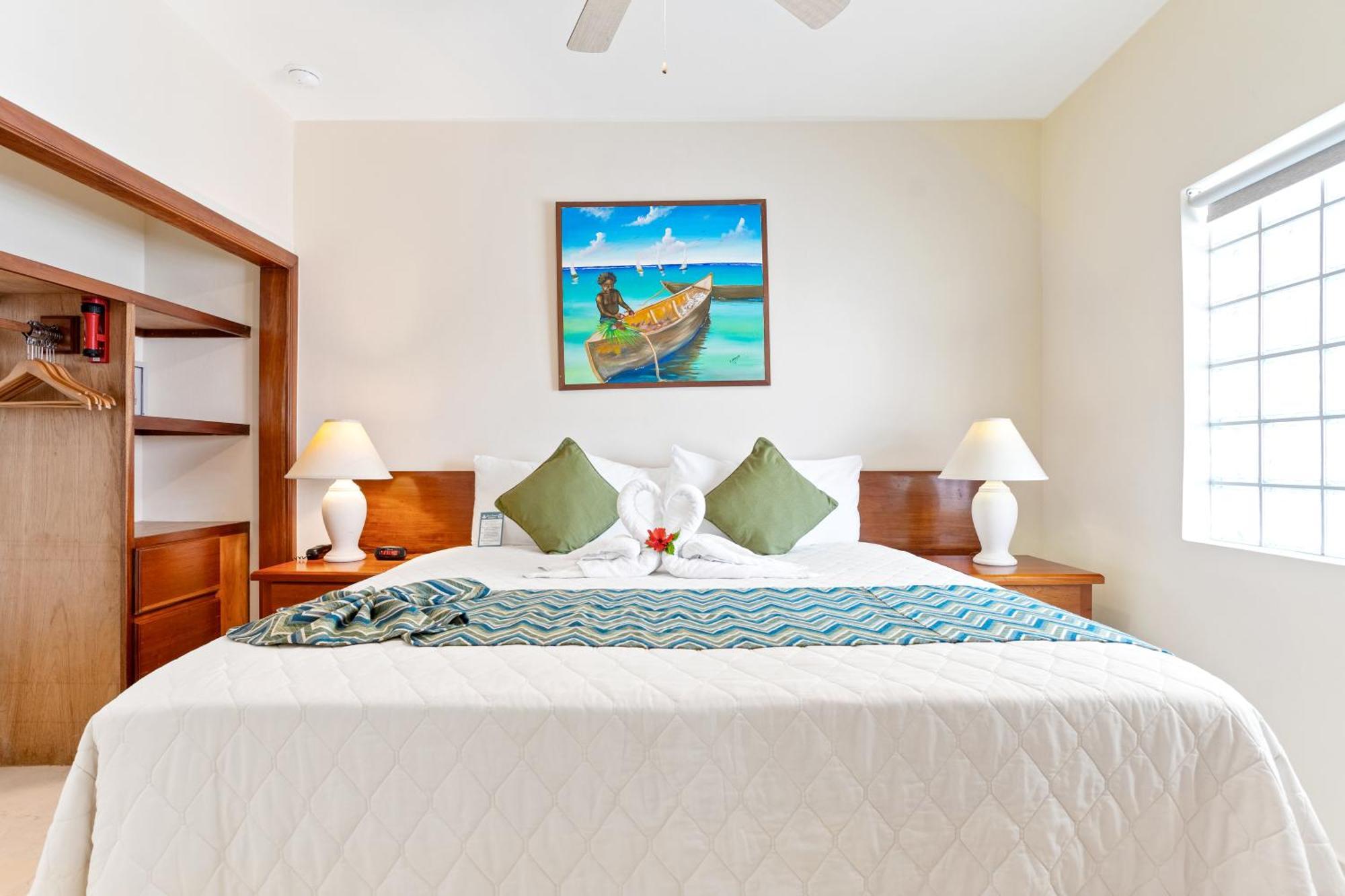 Sunbreeze Suites ซานเปโดร ภายนอก รูปภาพ