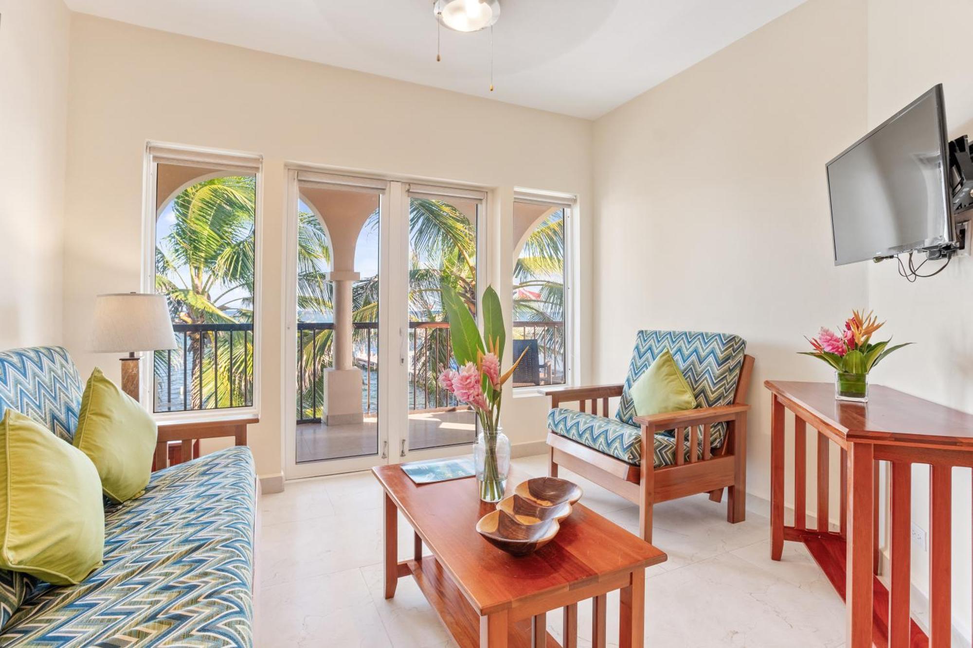 Sunbreeze Suites ซานเปโดร ภายนอก รูปภาพ